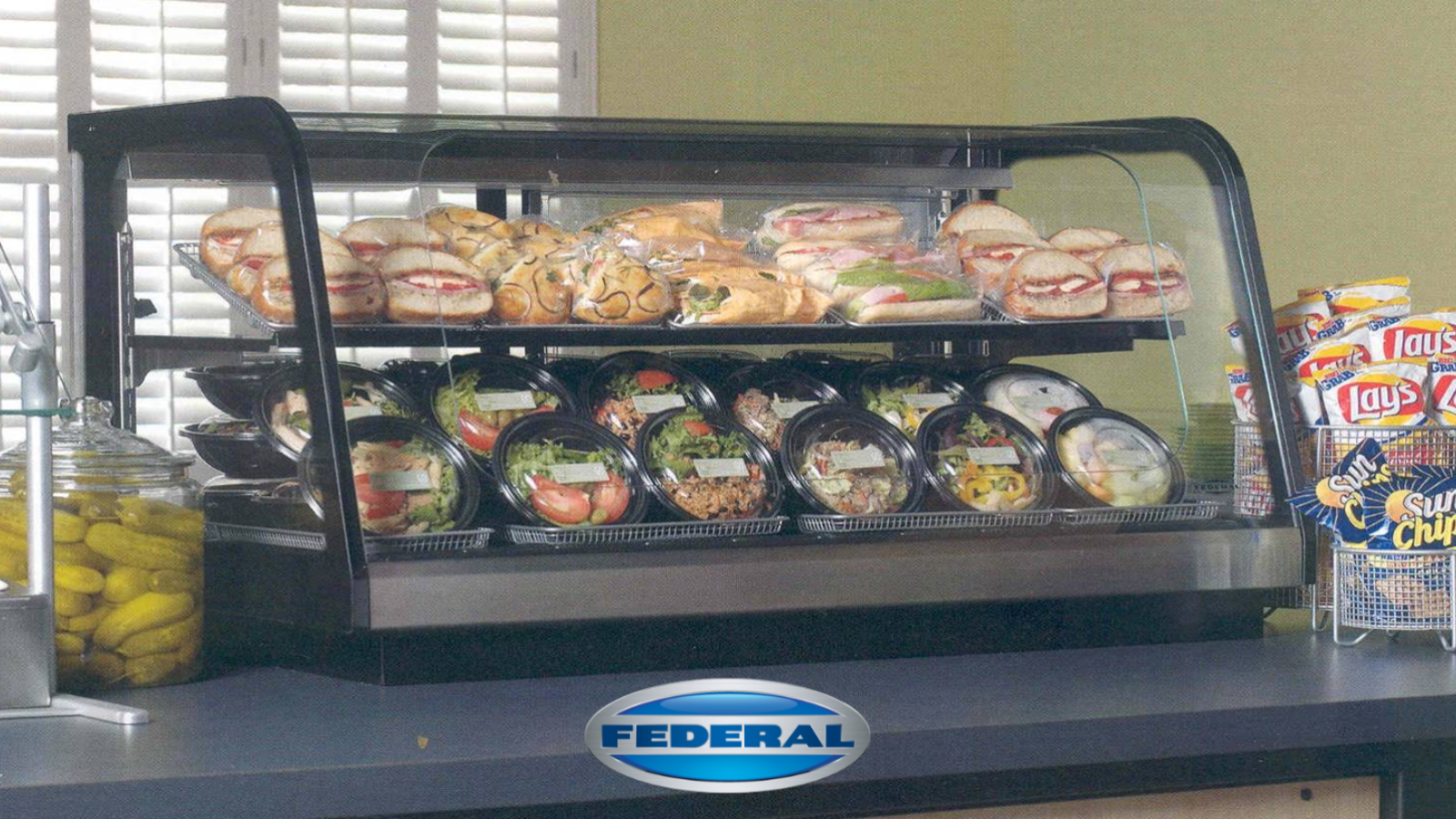 Use Countertop Food Display Cases To Ease Floor Congestion posts