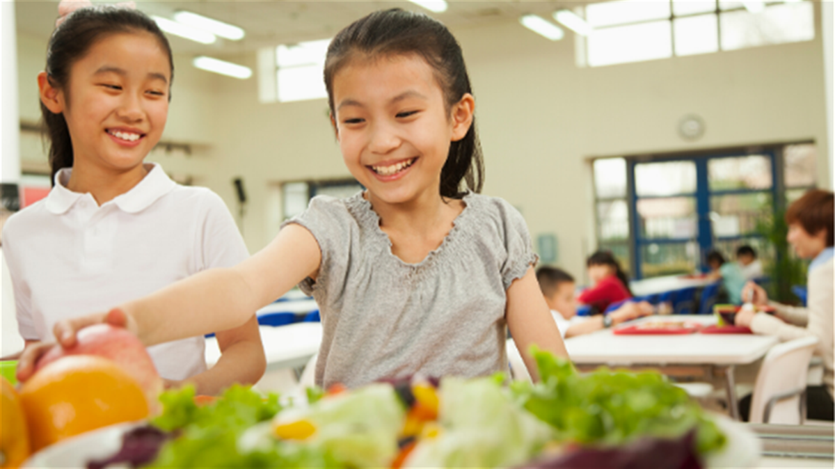 Why School Cafeterias Are the New Food Courts